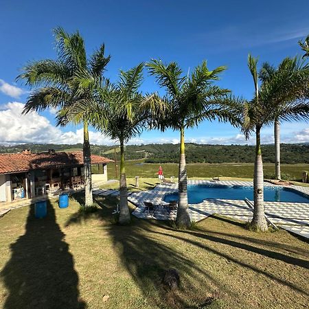 Sítio frente à Barragem Vila Salesópolis Exterior foto