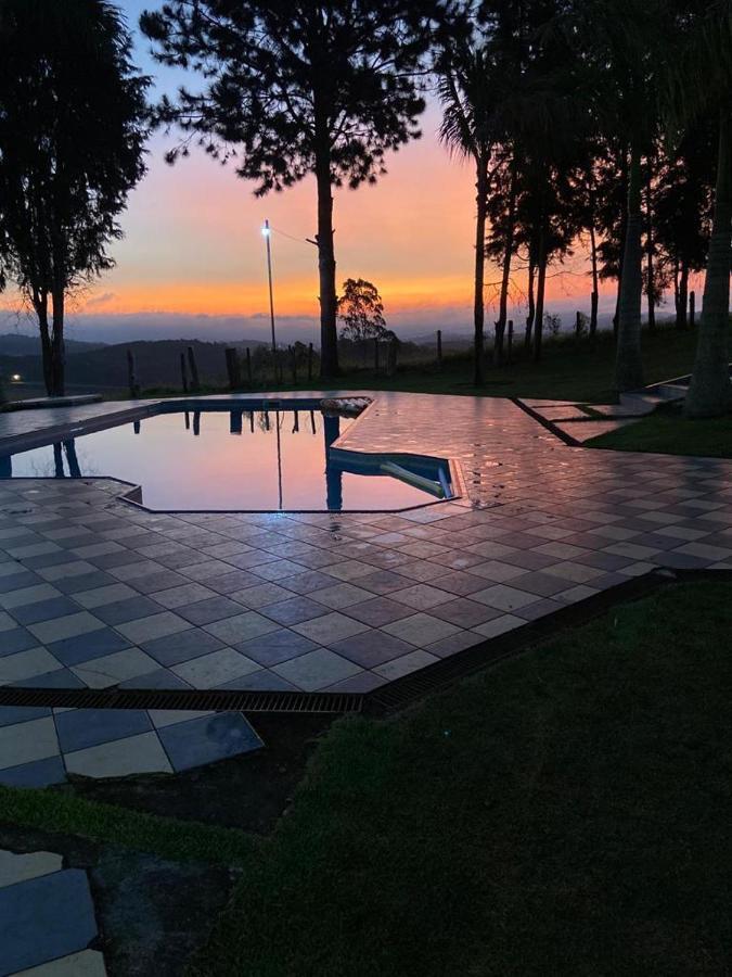 Sítio frente à Barragem Vila Salesópolis Exterior foto