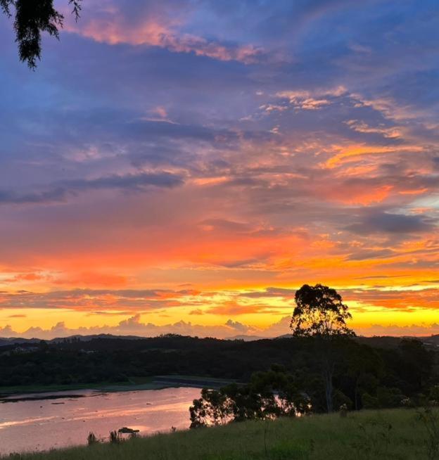 Sítio frente à Barragem Vila Salesópolis Exterior foto