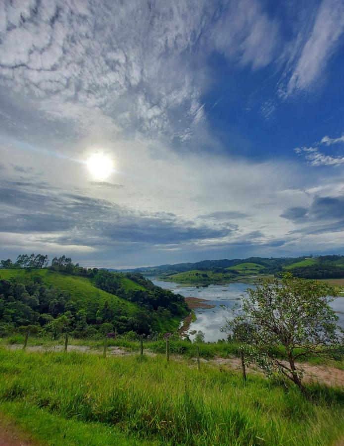 Sítio frente à Barragem Vila Salesópolis Exterior foto