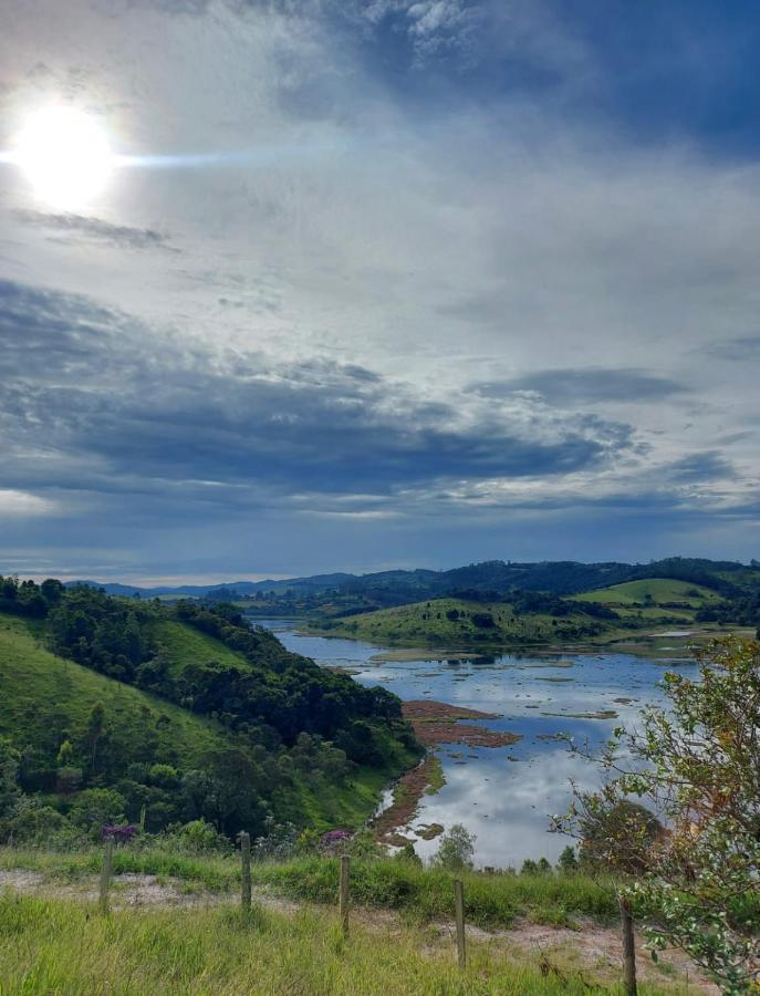 Sítio frente à Barragem Vila Salesópolis Exterior foto